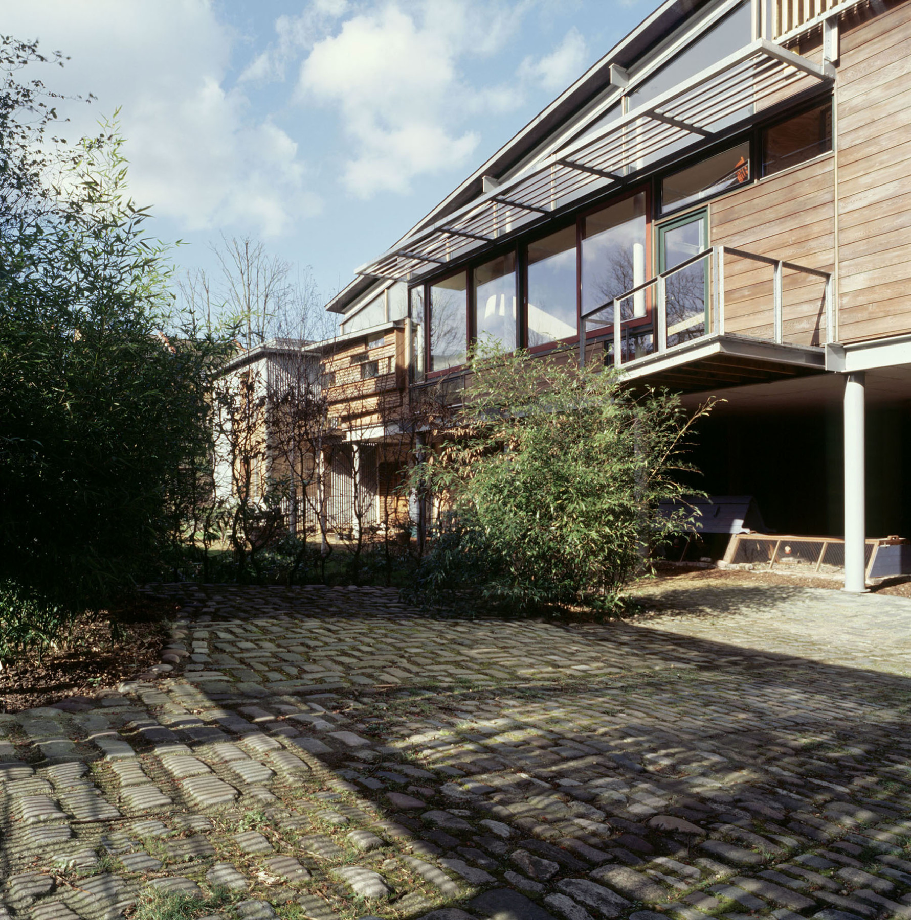 Sarah-Wigglesworth-Architects Stock Orchard Street court view 1800