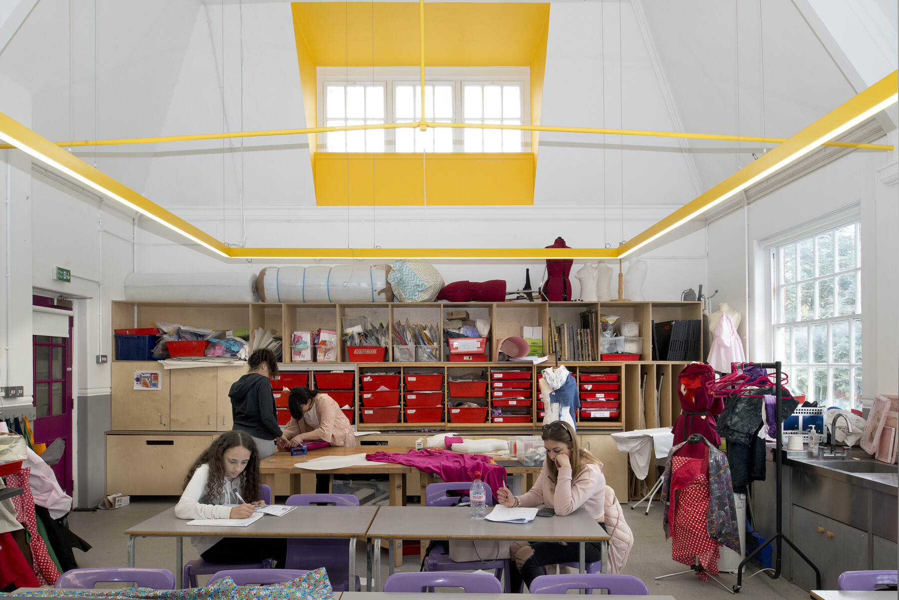 Sarah-Wigglesworth-Architects Parliament-Hill-School-Textiles 3600